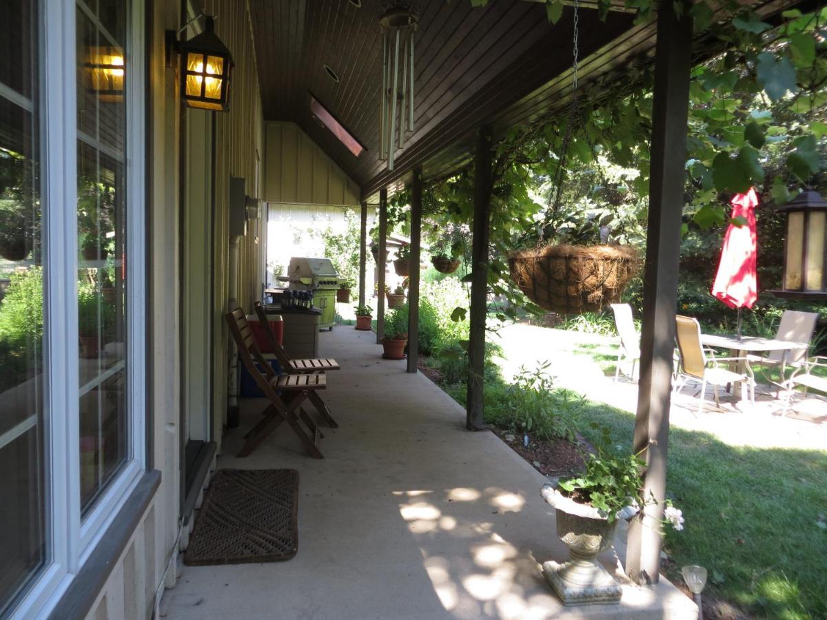 Cedar Gables Bed & Breakfast Niagara-on-the-Lake Rom bilde
